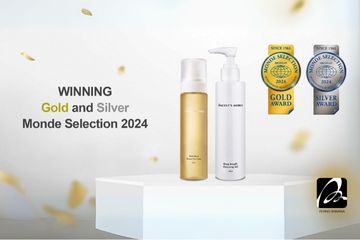 Two skincare products with Monde Selection awards on a white background
