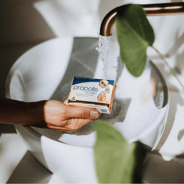 Natural Life Body Wash & Soap Natural Life Soap 100g Sensitive Skin Soap Repairing Healing Soap -  From Australia Natural Life Soap 100g Sensitive Skin Soap Repairing Healing Soap -  F